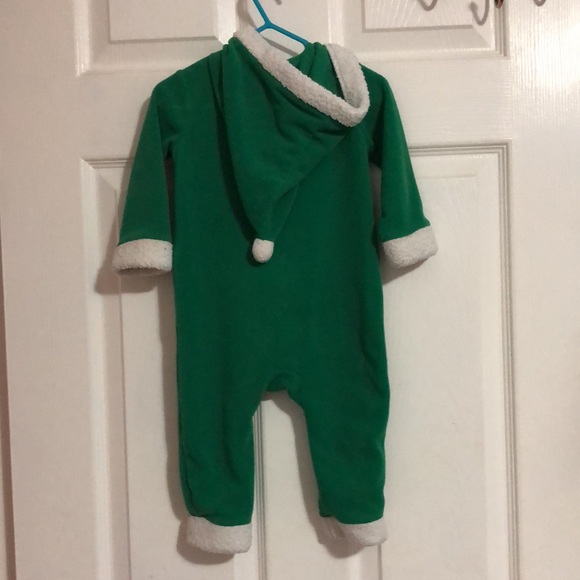 Christmas outfit - Picture 2 of 2